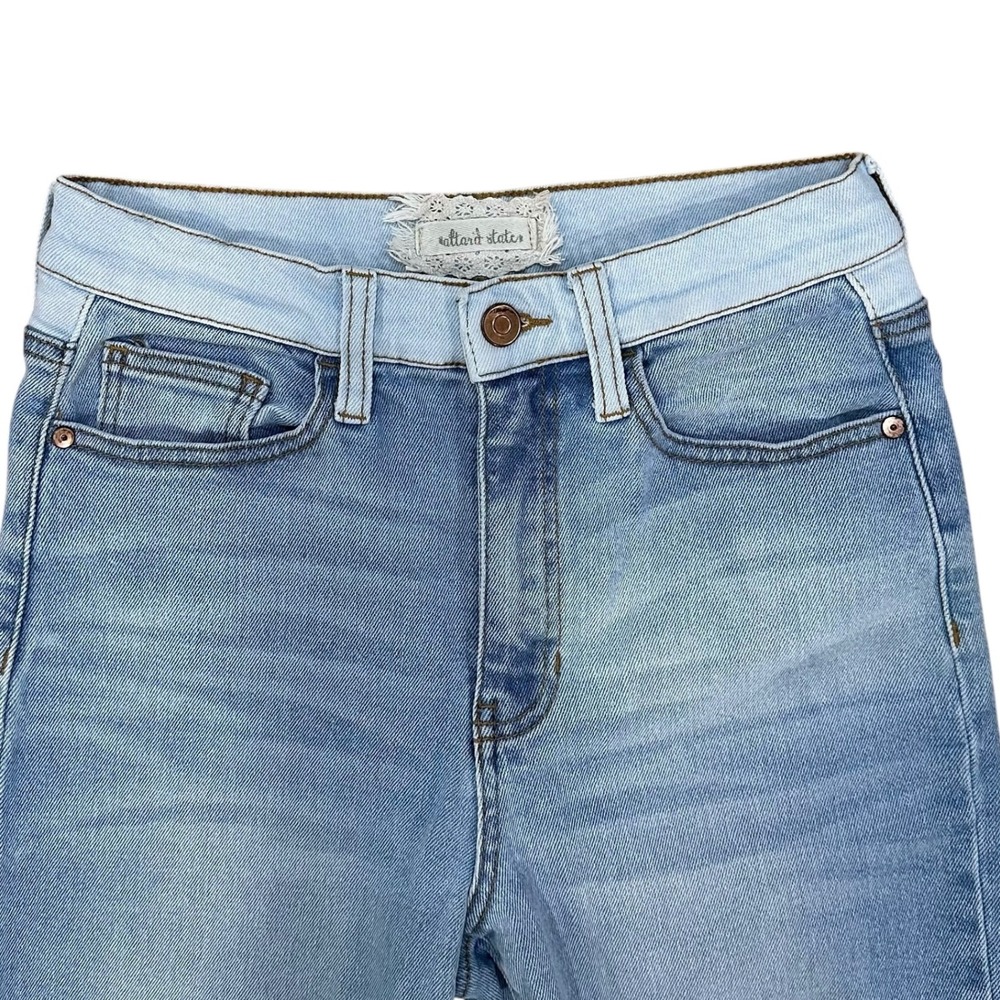 Altar'd State light wash flare jeans 27/5 - Picture 9 of 9